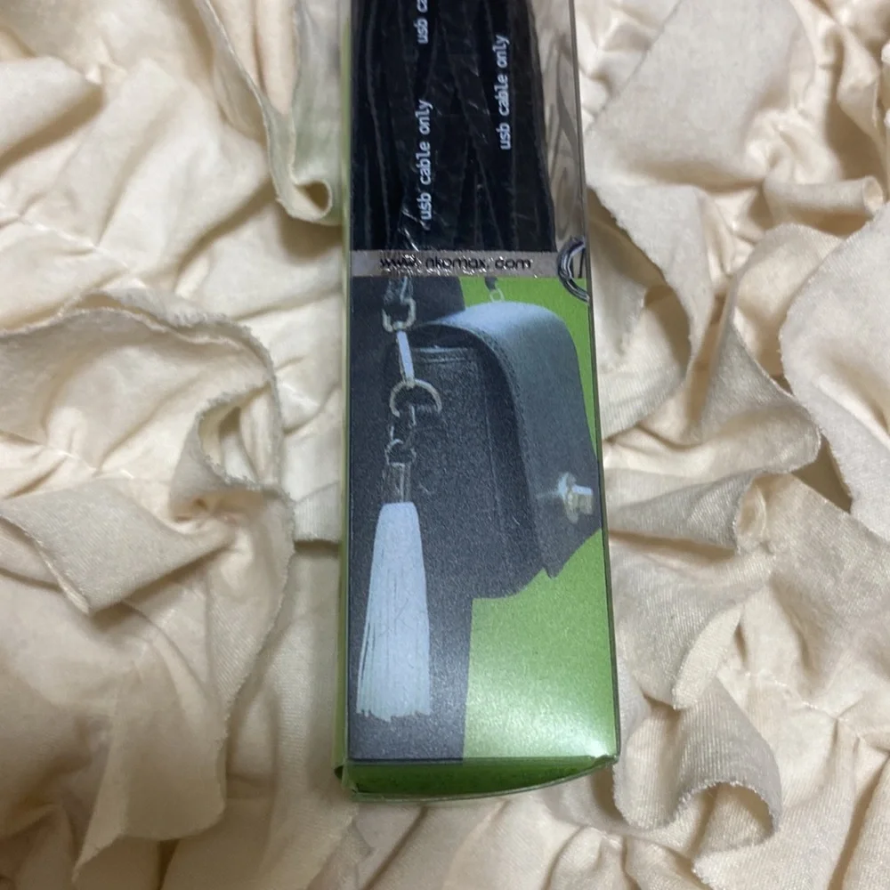 Purse Tassels Ring Data USB cable! Great and convenient item!Brand New Black